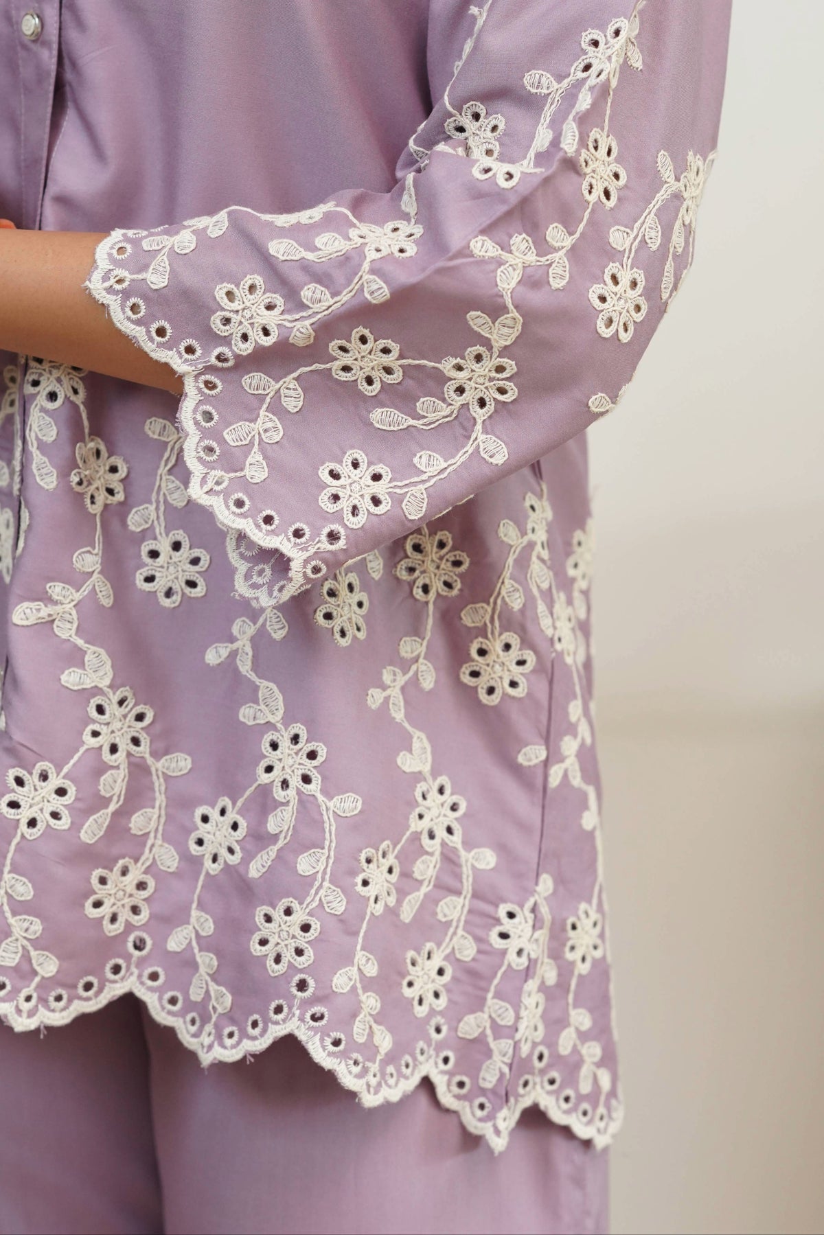 Mauve Cording Cut-Work Set