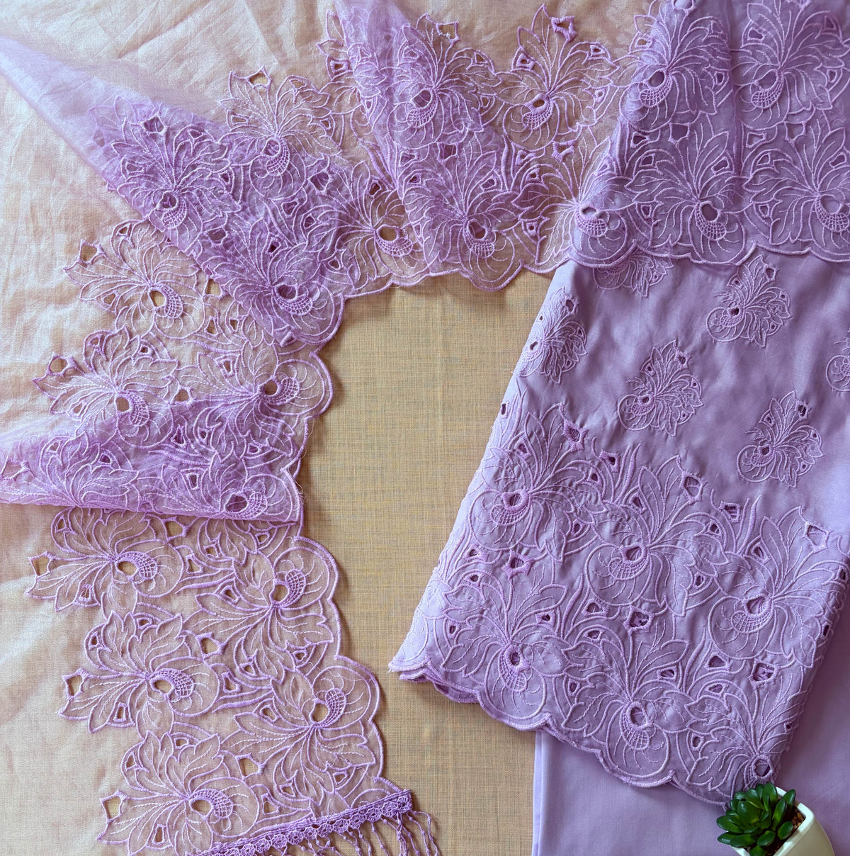 Lilac Chrysanthemum Cut-Work Suit-Set