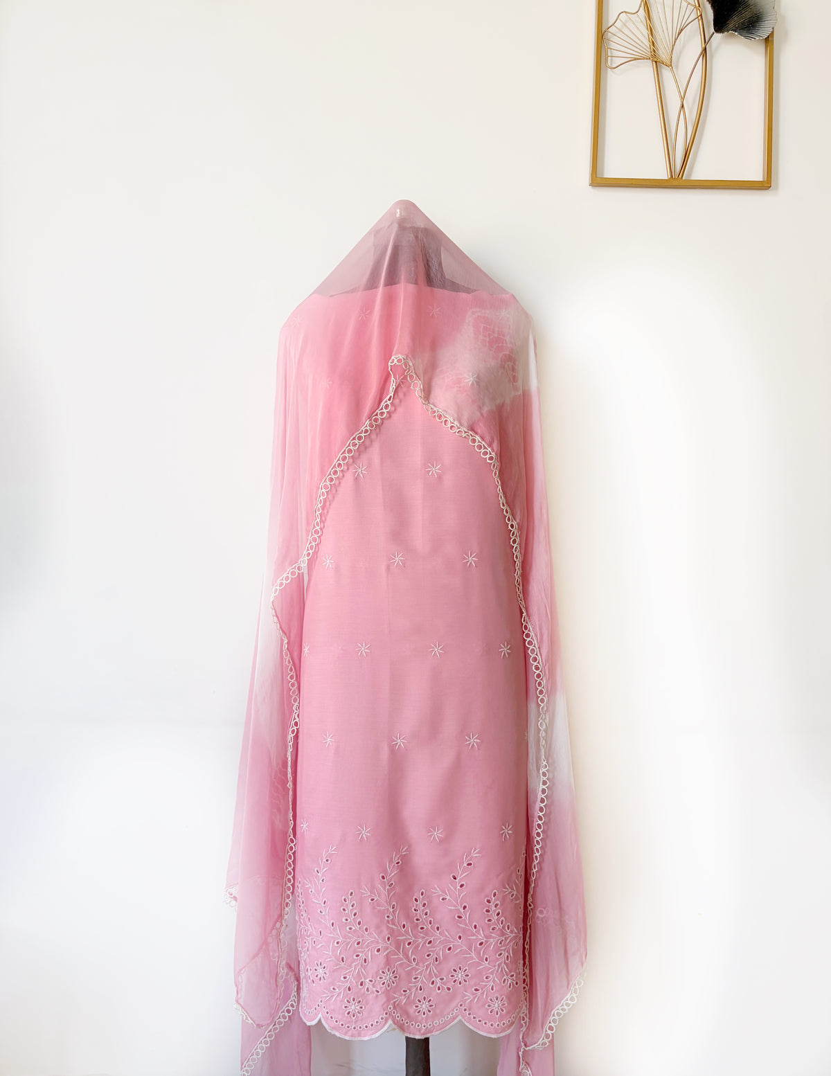 Dusty Pink Suit-Set with Tie & Dye Dupatta